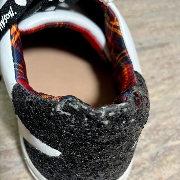 Torrid ♥️Betsey Johnson T Remy sneakers - Picture 8 of 16